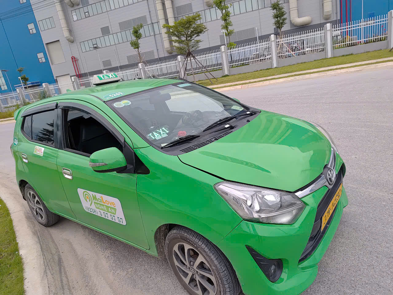 Taxi chuyên nghiệp 3