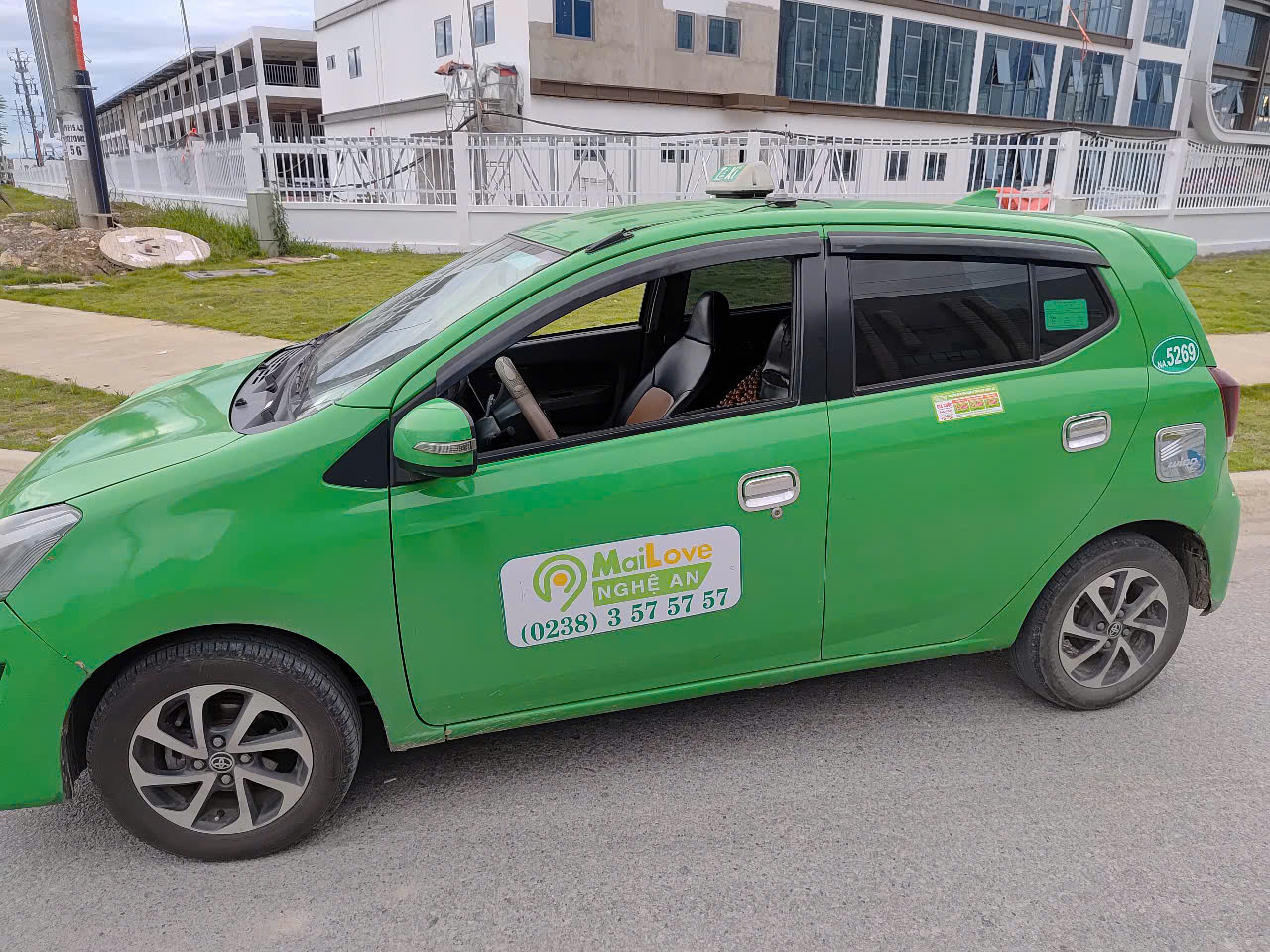 Taxi chuyên nghiệp 4